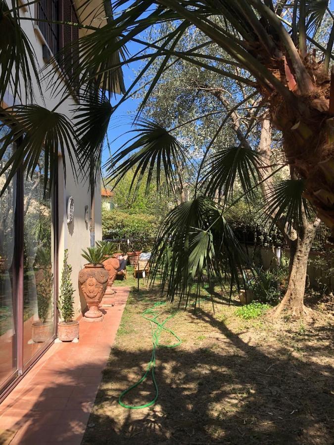 La Villa Bianca - Appartamento In Villa Sesto Fiorentino Eksteriør bilde