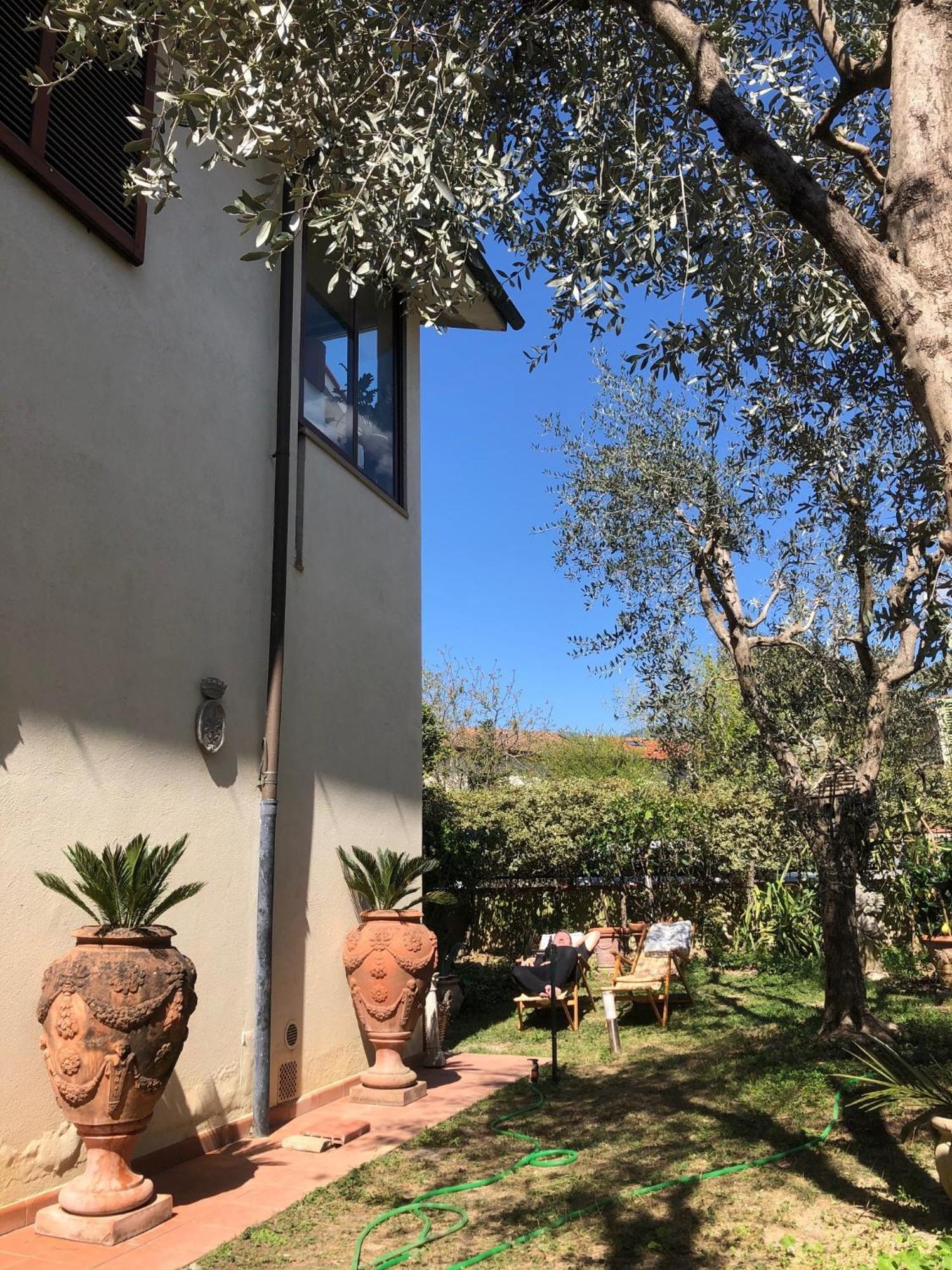 La Villa Bianca - Appartamento In Villa Sesto Fiorentino Eksteriør bilde